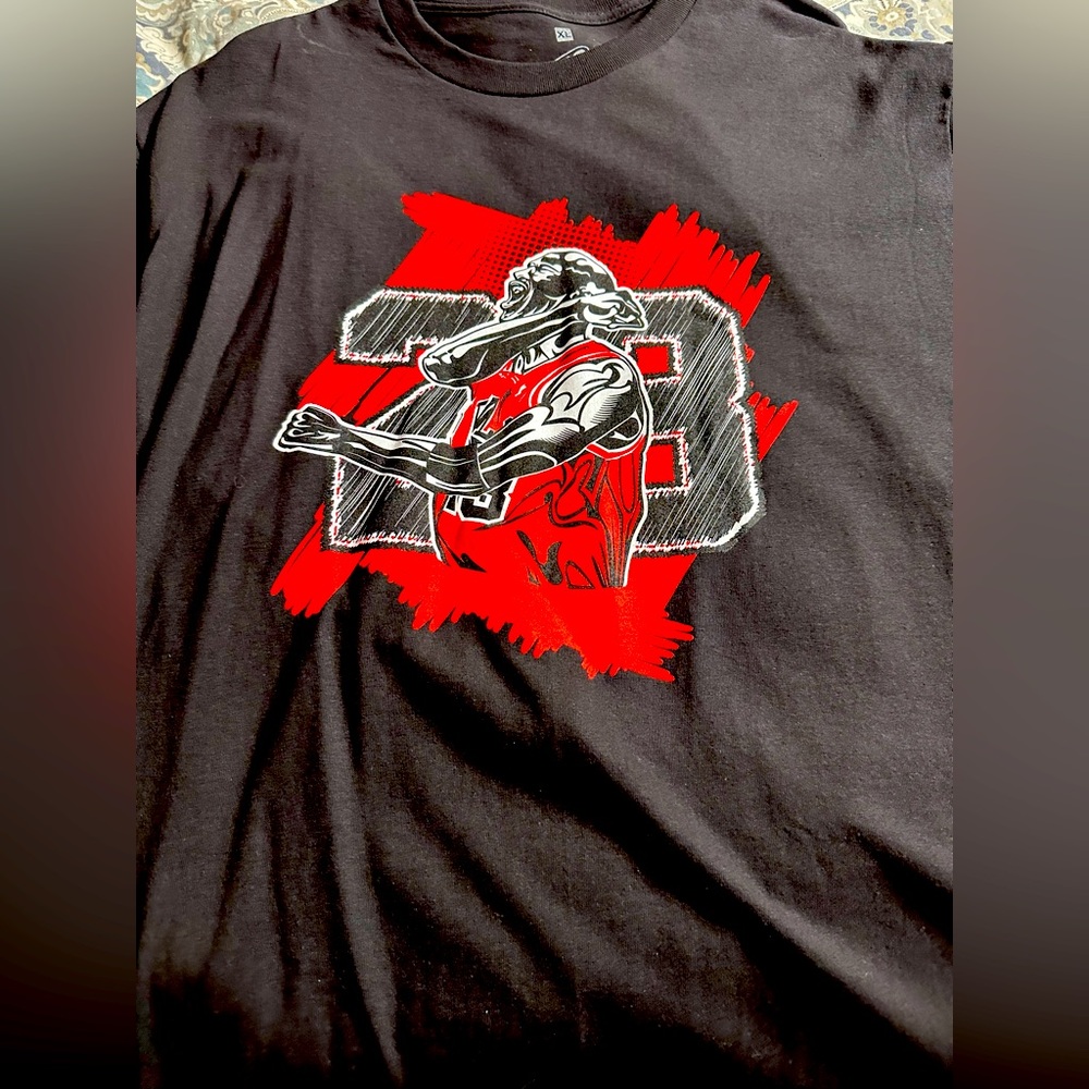 Snelos Tshirt Size XL